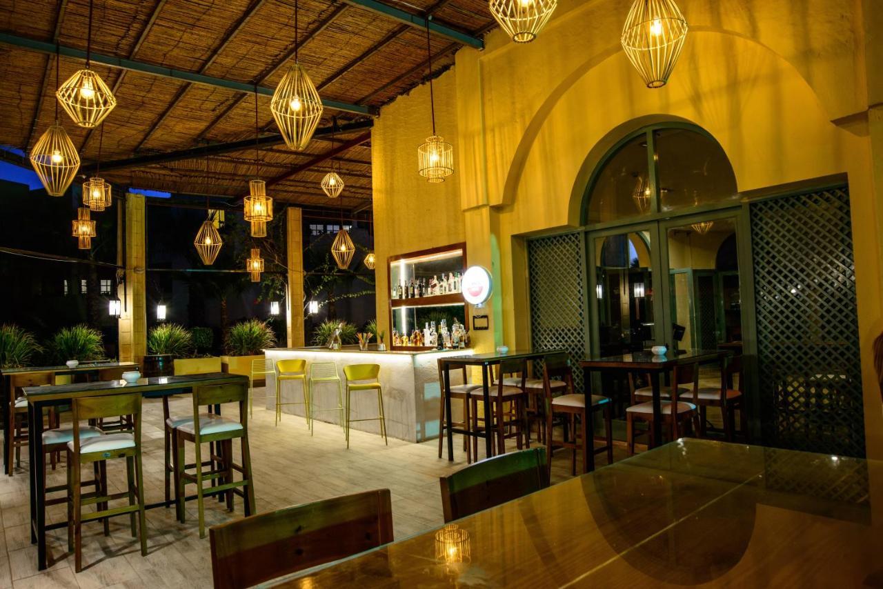 Suites Hotel Les Charmilles & Spa La Marsa Exterior photo