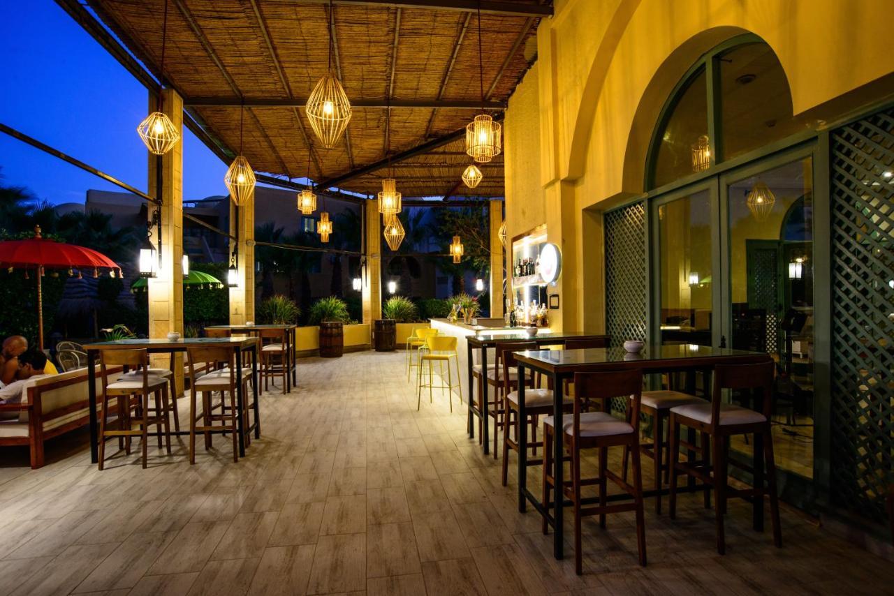 Suites Hotel Les Charmilles & Spa La Marsa Exterior photo