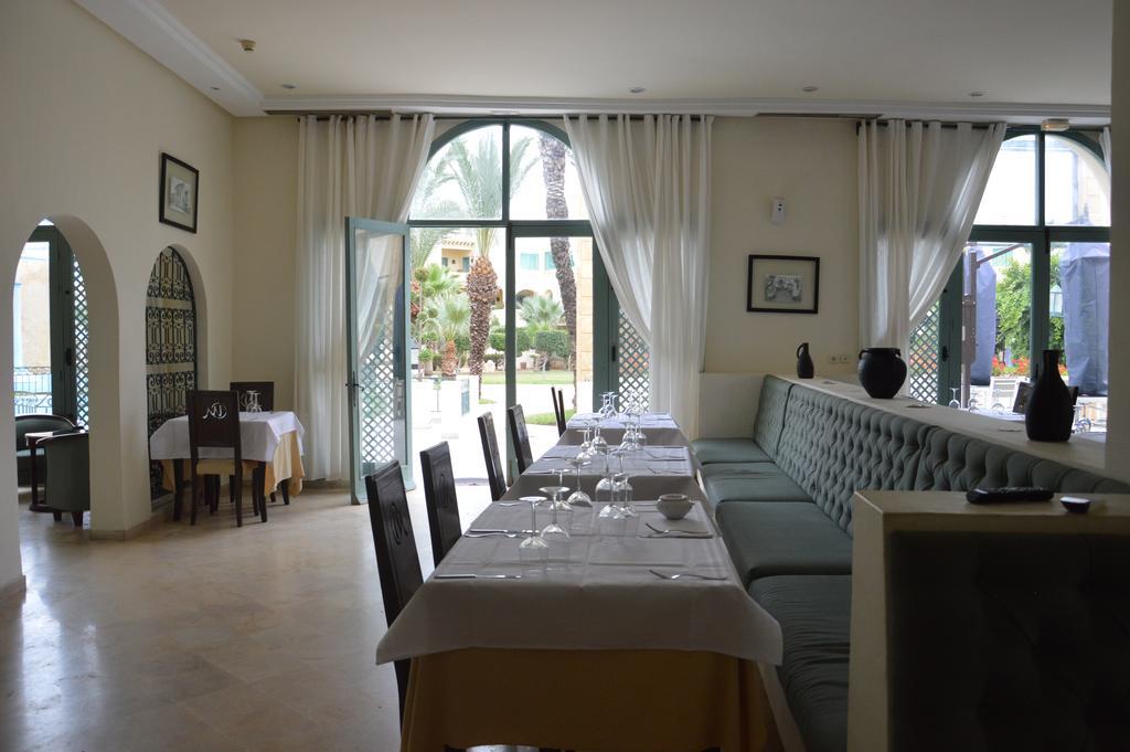 Suites Hotel Les Charmilles & Spa La Marsa Exterior photo
