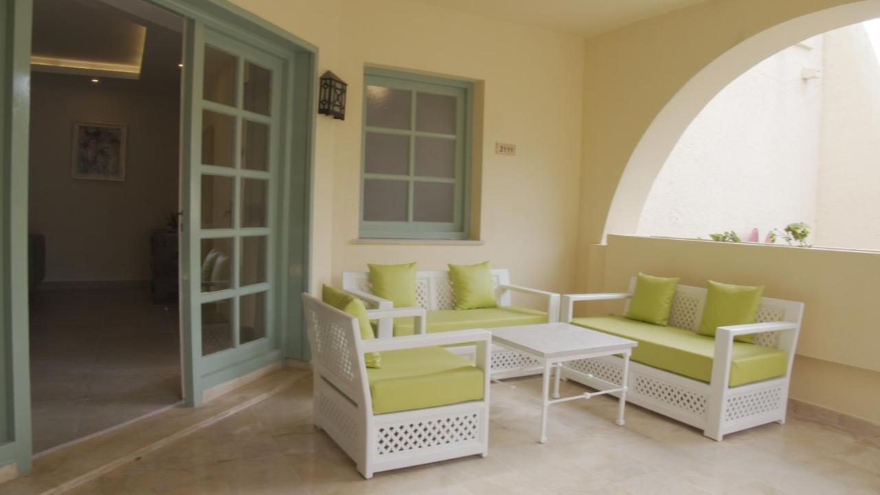 Suites Hotel Les Charmilles & Spa Gammarth Exterior photo